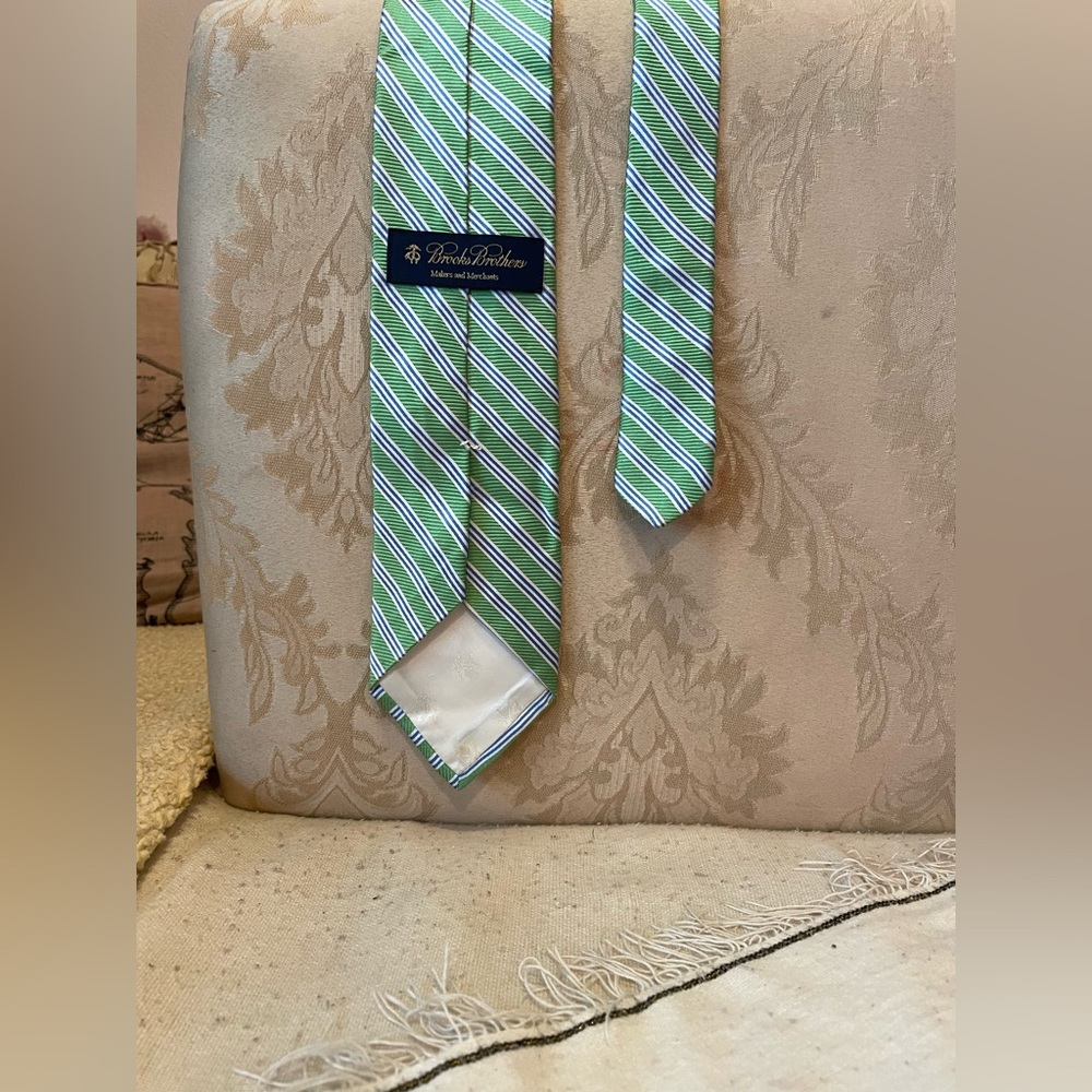 ❤️‍🔥🧨Gone on 12/22: Brooks Brothers Tie